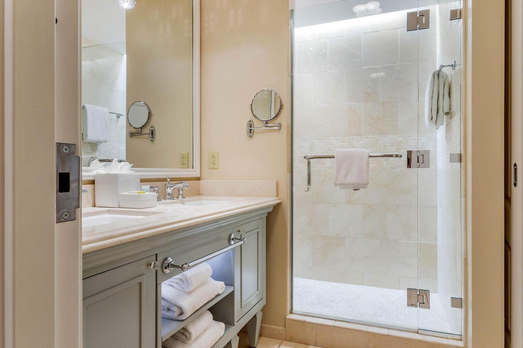 Bluegreen Vacations Eilan Hotel And Spa, Ascend Resort Collection Сан Антонио Екстериор снимка